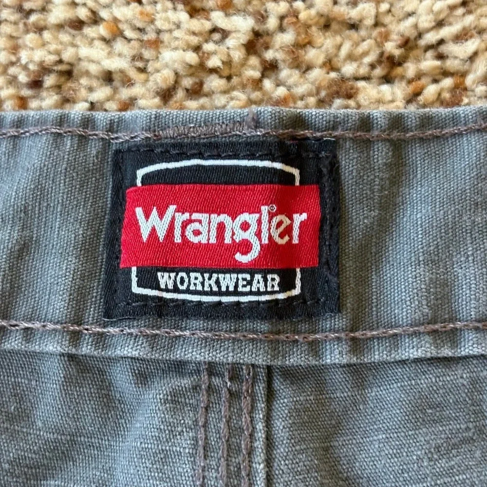 Wrangler Men Cargo Pants Workwear Ripstop Tactical 42x30 Gray Reinforced Pockets